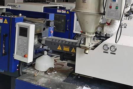 購(gòu)買(mǎi)果筐注塑機(jī)的三要素，你知道嗎？