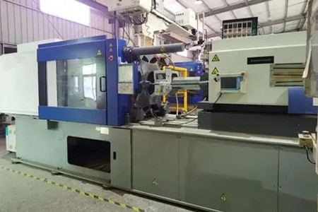 大型二板注塑機導(dǎo)軌腐蝕了如何修復(fù)？