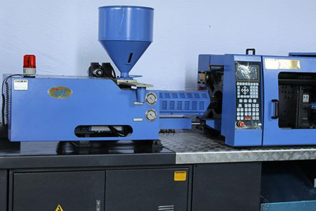 薄壁高速注塑機(jī)如何應(yīng)對(duì)高溫、高壓環(huán)境？